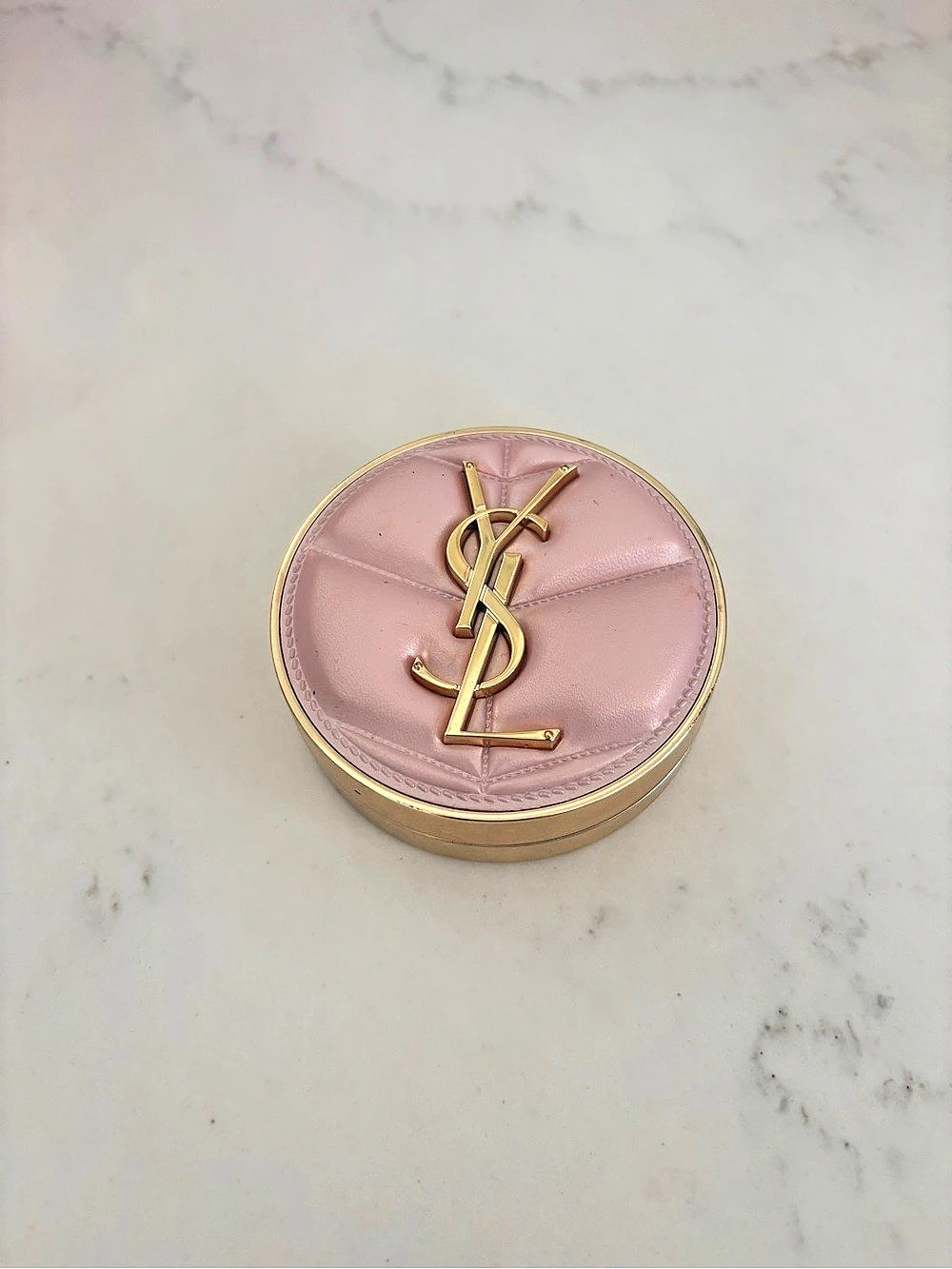 Yves Saint Laurent Skin Affair Cushion Glow Foundation Cushion Glow Foundation
